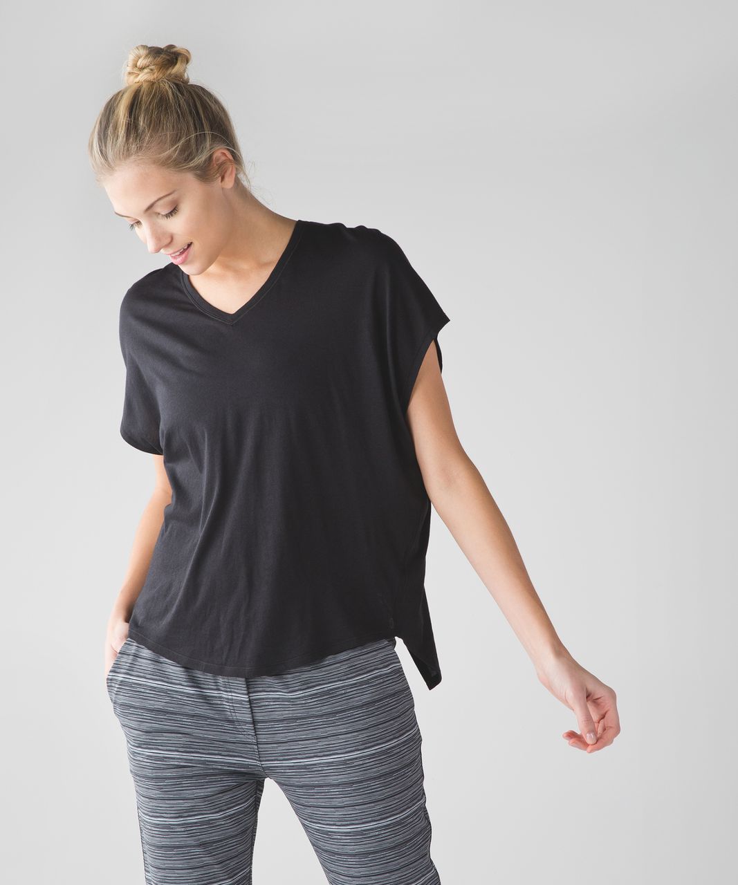 Lululemon Devout Short Sleeve Tee II - Black