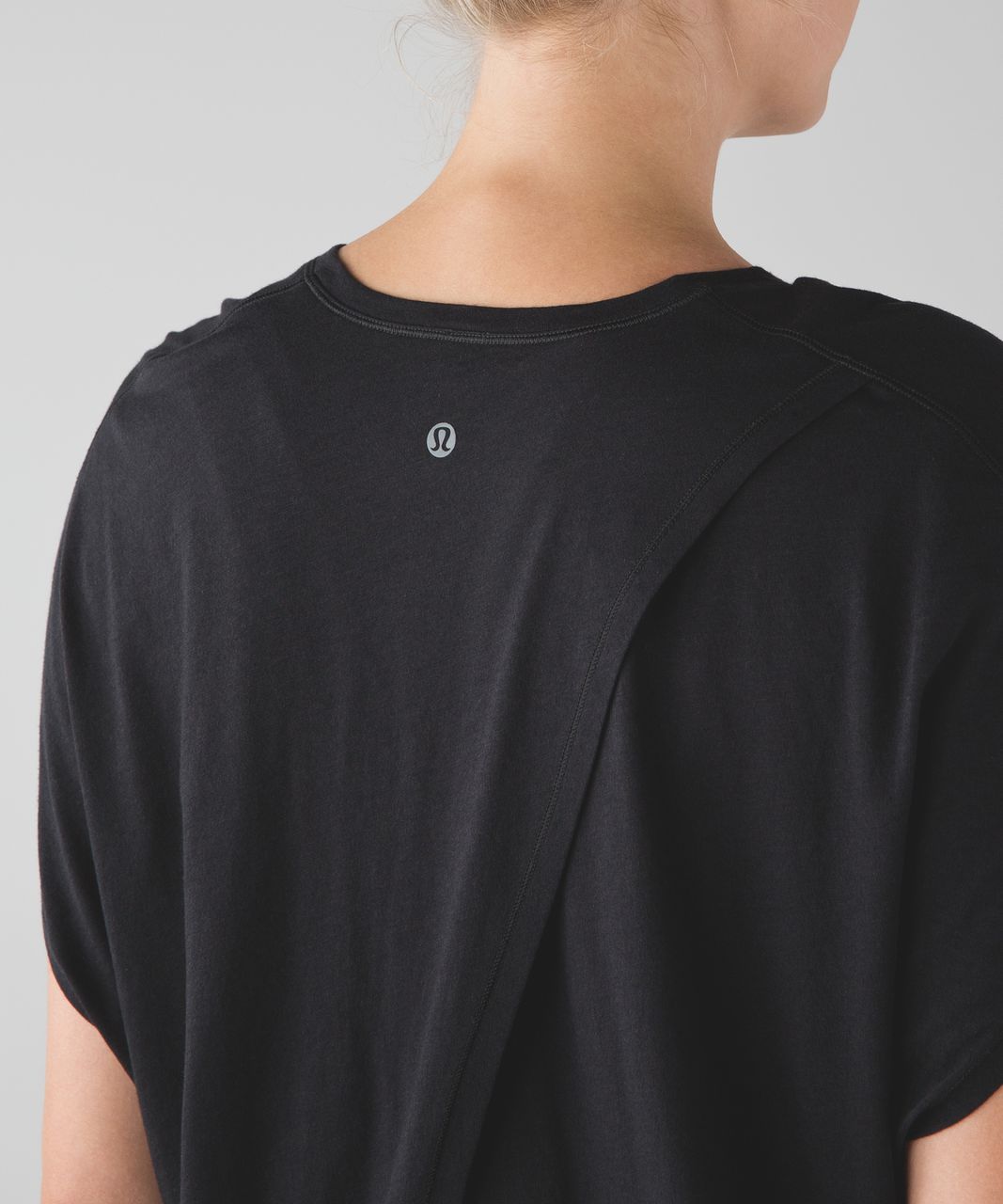 Lululemon Devout Short Sleeve Tee II - Black