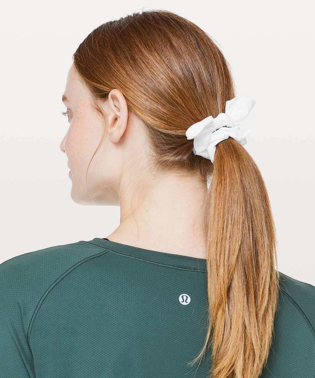 Lululemon Uplifting Scrunchie *Bow - White (First Release)