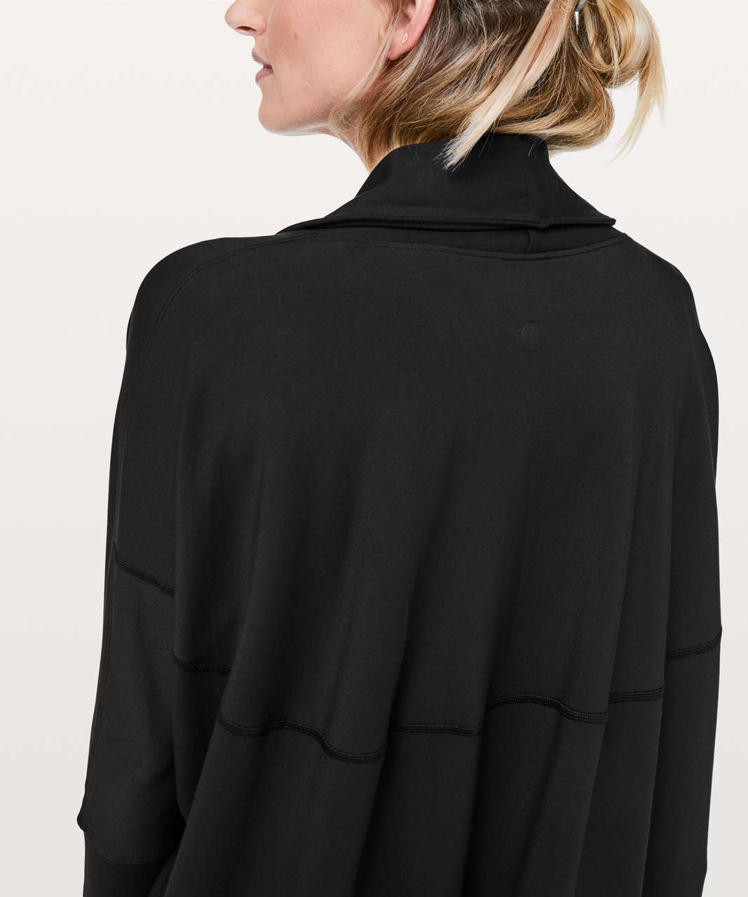 Lululemon Back In Action Wrap - Black