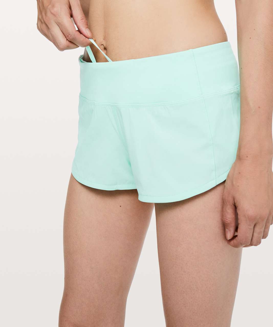 Lululemon Speed Up Short *2.5 - Toothpaste - lulu fanatics