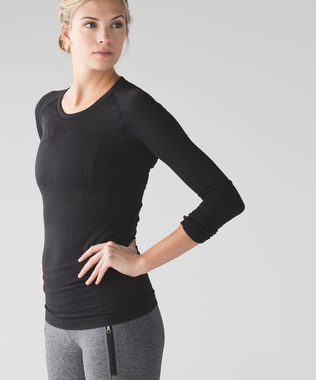 Lululemon Swiftly Tech Long Sleeve Crew - Black / Black - lulu fanatics