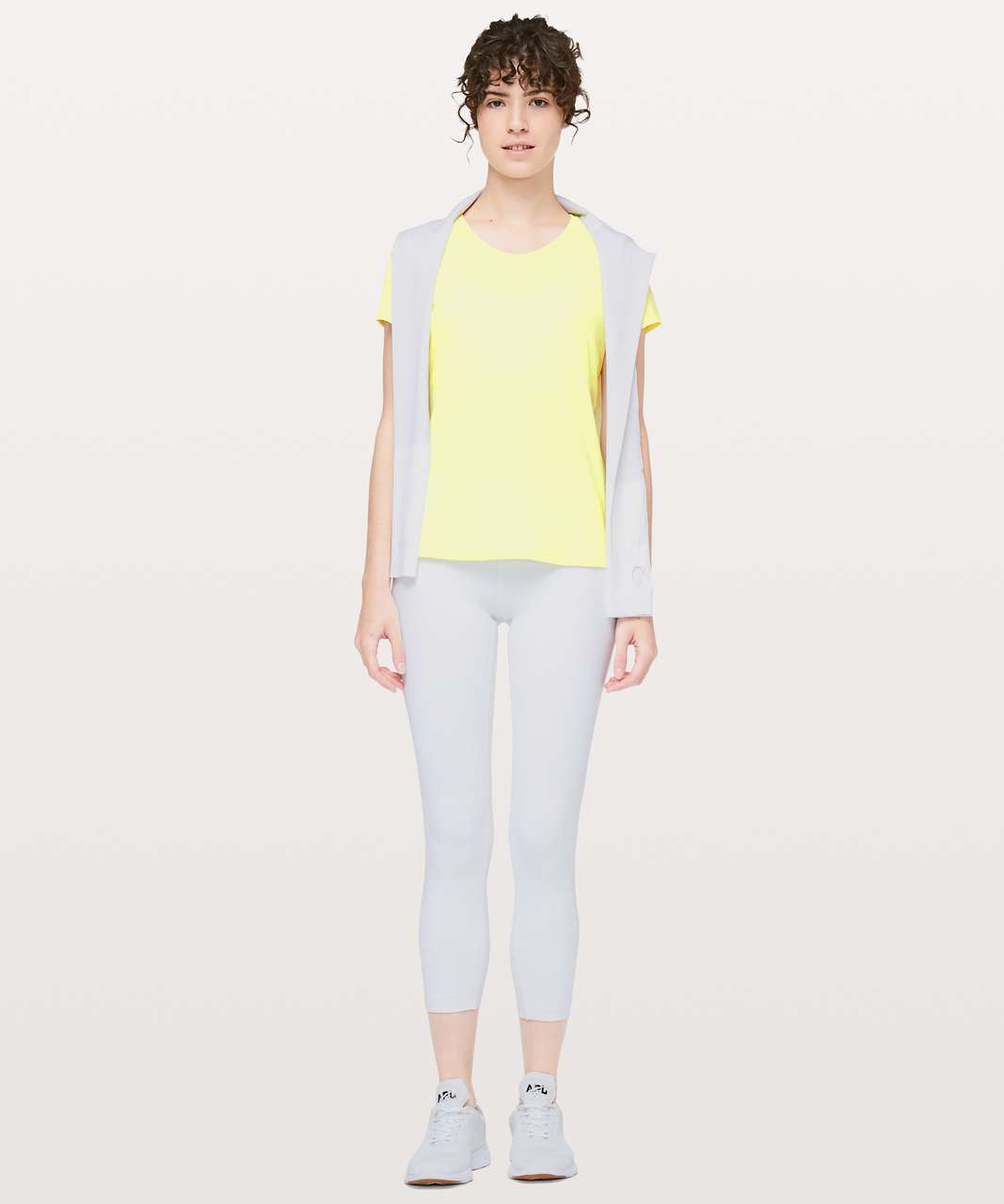 Lululemon Seek The Heat Short Sleeve - Lemon Ice