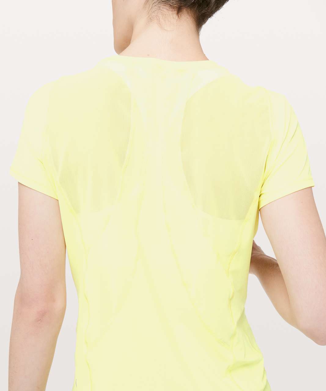 Lululemon Seek The Heat Short Sleeve - Lemon Ice