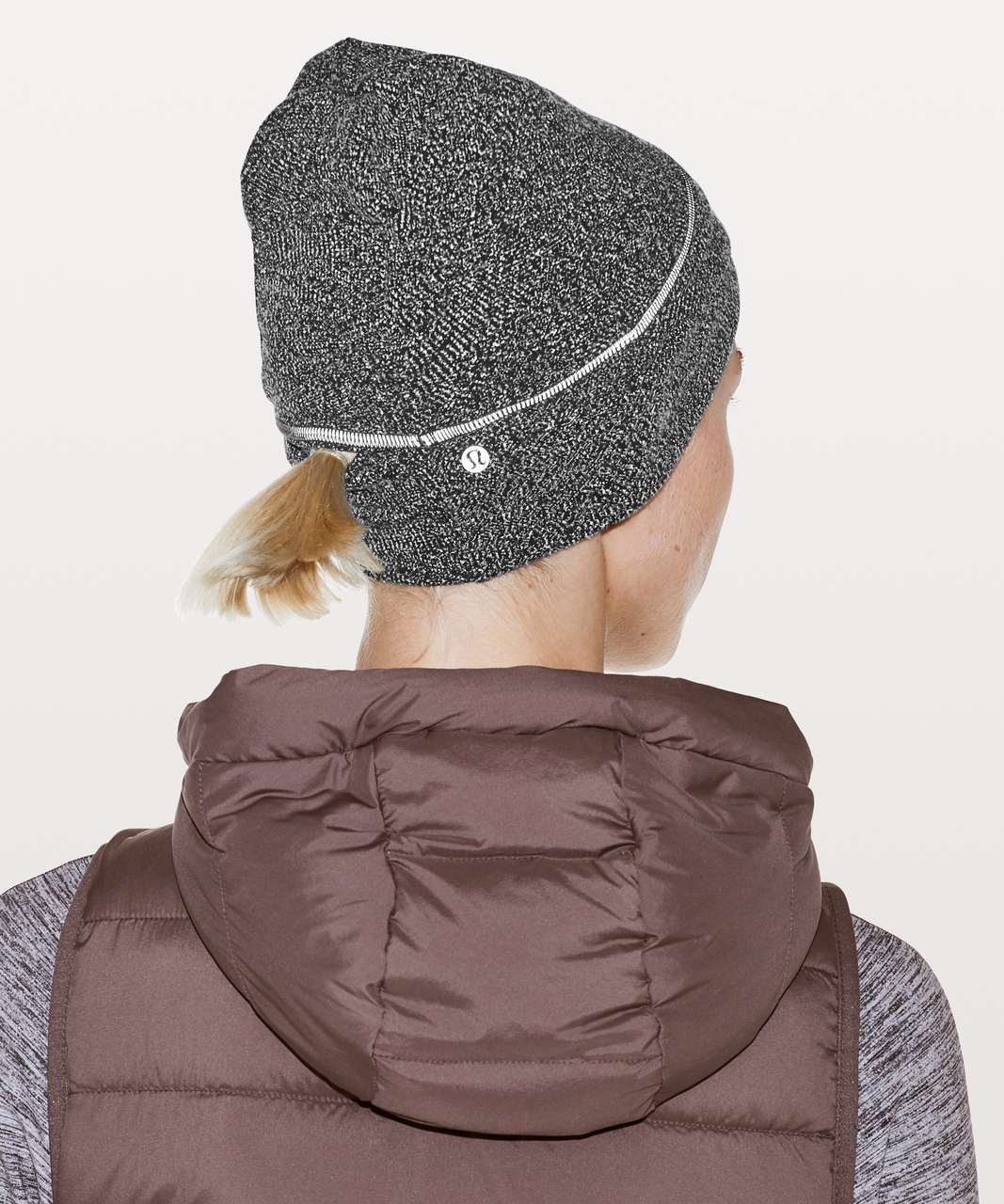 Lululemon Cross Chill Run Beanie - Feathered Jacquard Black White