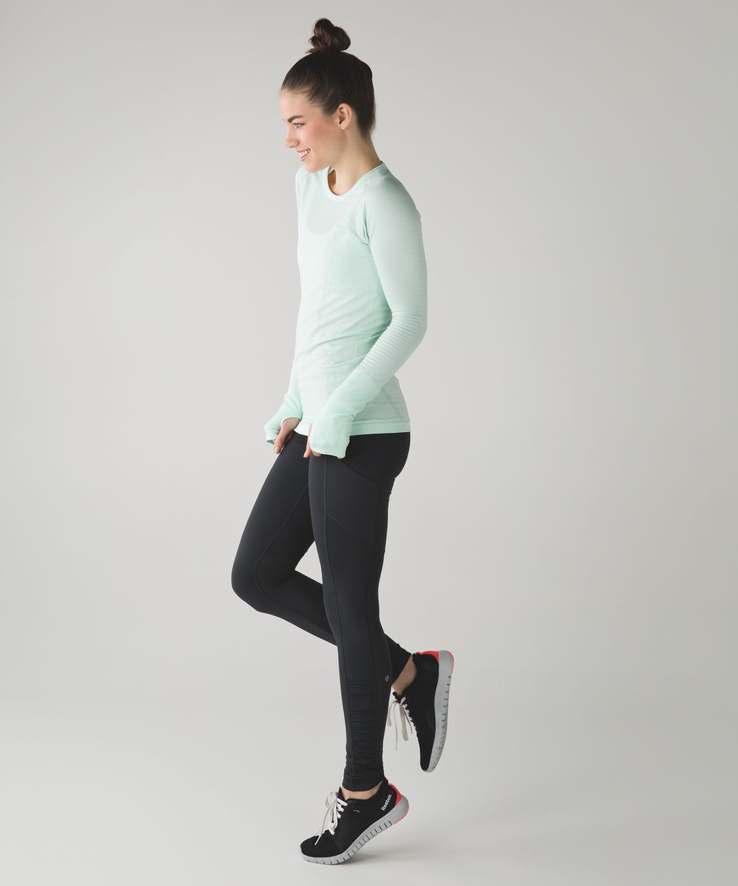 Lululemon Swiftly Tech Long Sleeve Crew - Heathered Sea Mist