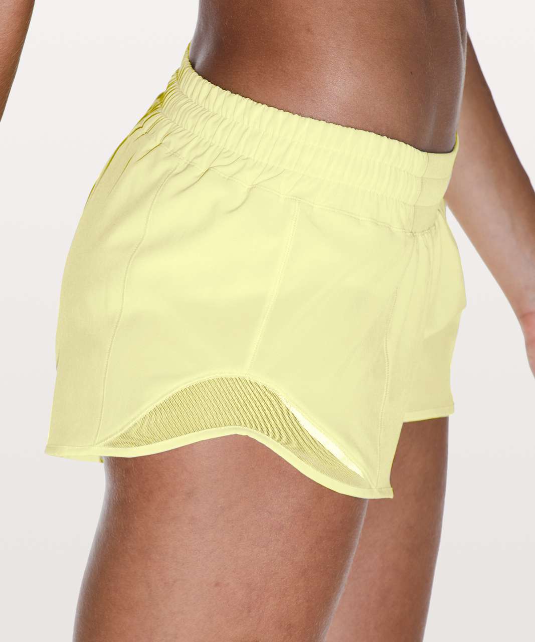 NEW Women Lululemon Hotty Hot Low-Rise Lined Short 2.5 Lemon Vibe