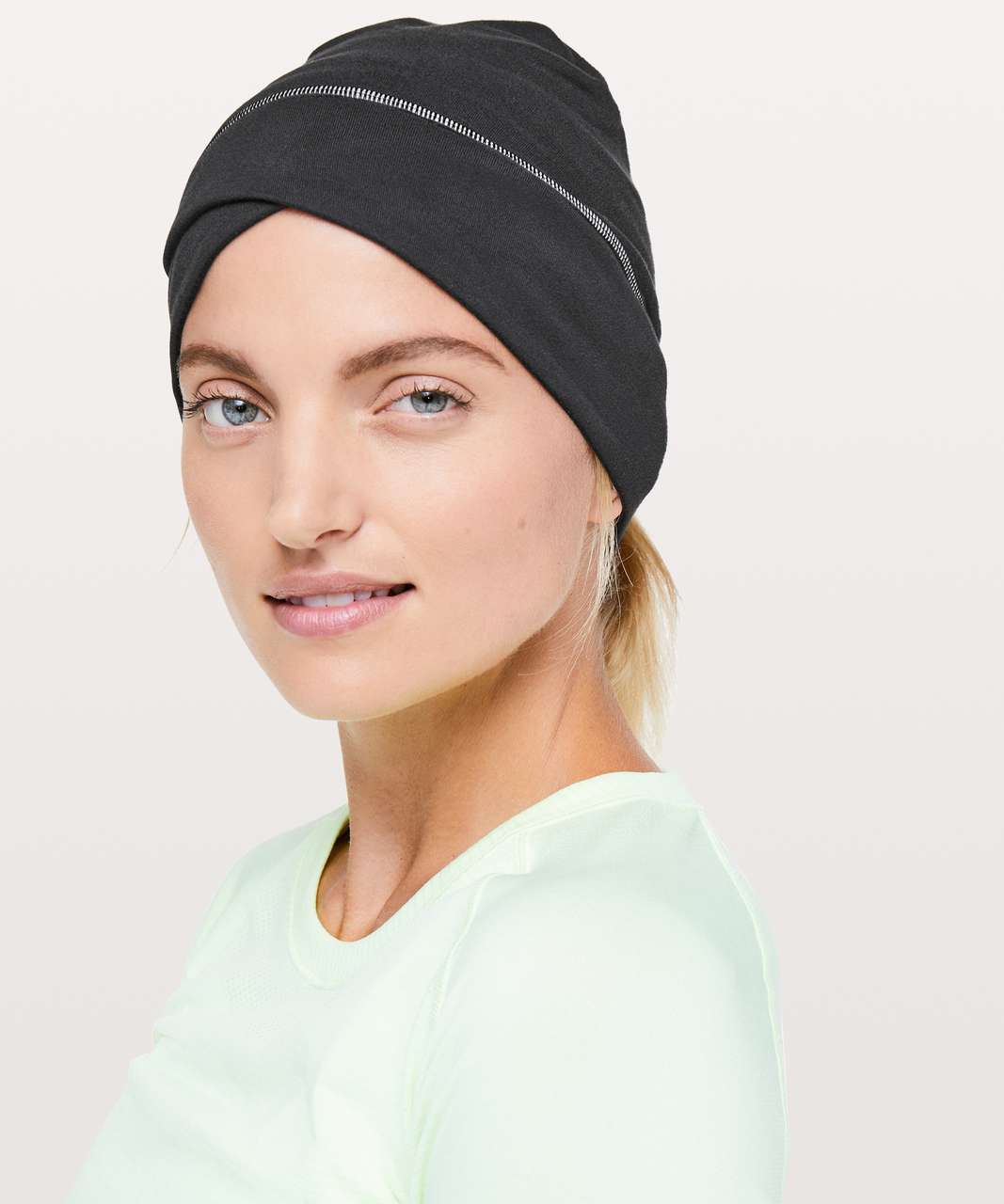 Lululemon Cross Chill Run Beanie - Black