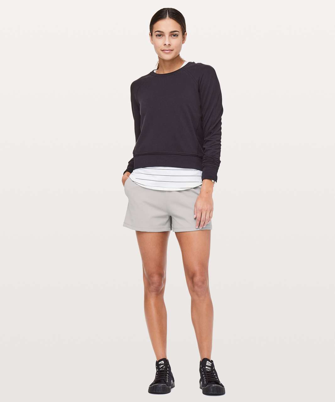 Lululemon On The Fly Short *2.5" - Dark Chrome