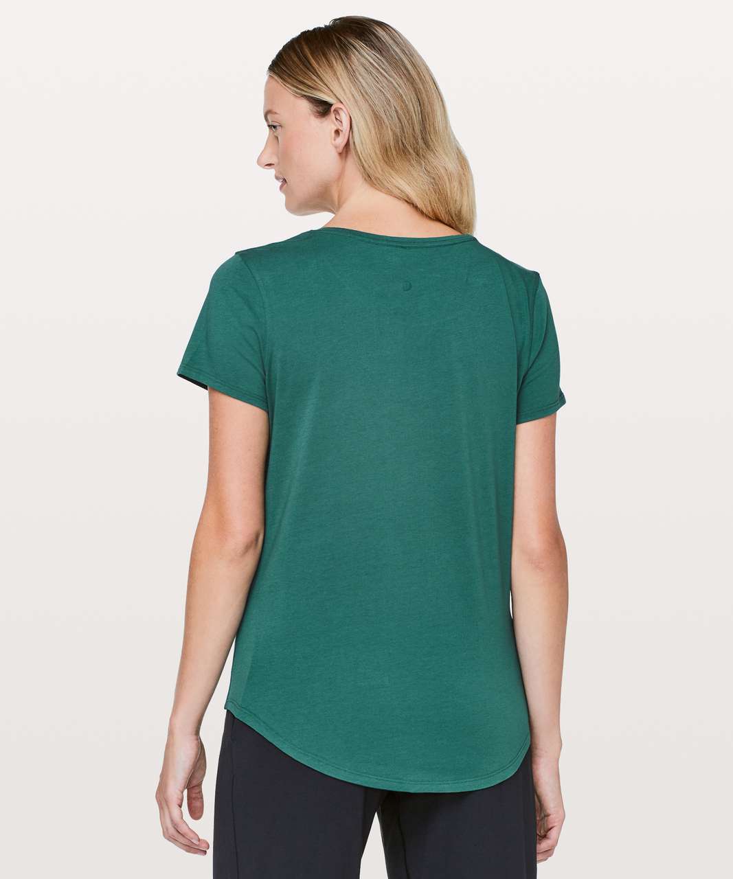 Some may disagree, but I actually love the cute little embroidered “ lululemon” on this loungeful crewneck pullover. Also can't go wrong with  green jasper ❤️ : r/lululemon