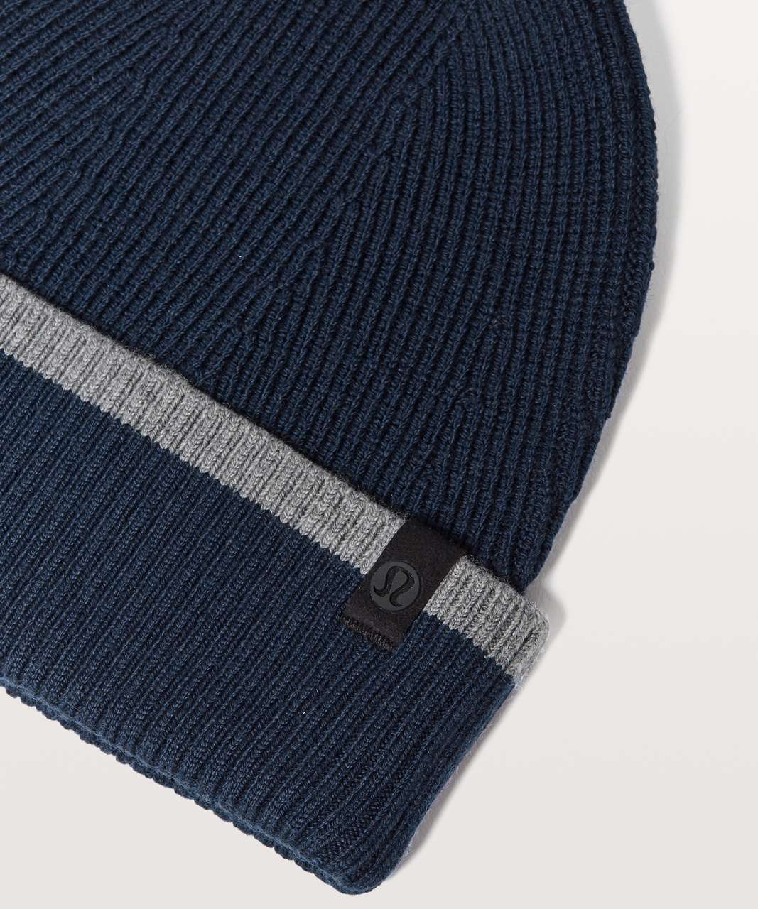 Lululemon Cold Pursuit Knit Beanie - True Navy