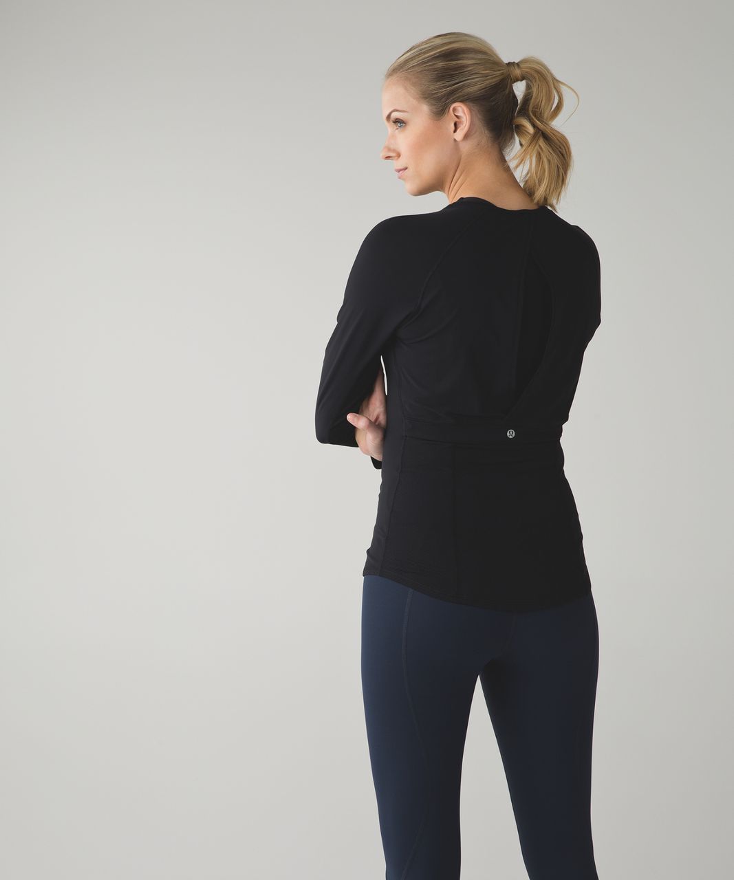 EUC Lululemon Cover Me Long Sleeve 4 Miss Mosaic Black UPF of 50+