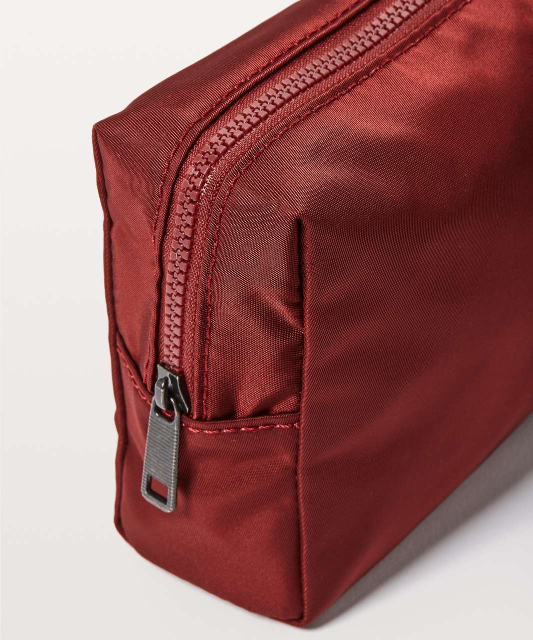 Lululemon All Your Small Things Pouch *Mini 2L - Roman Red
