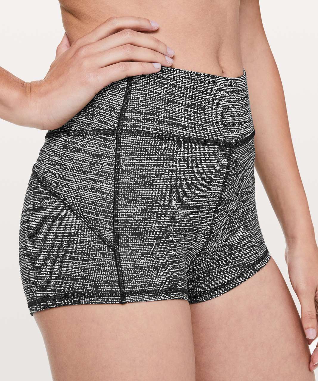 Lululemon In Movement Short *Everlux 2.5" - Twillines Ice Grey Black