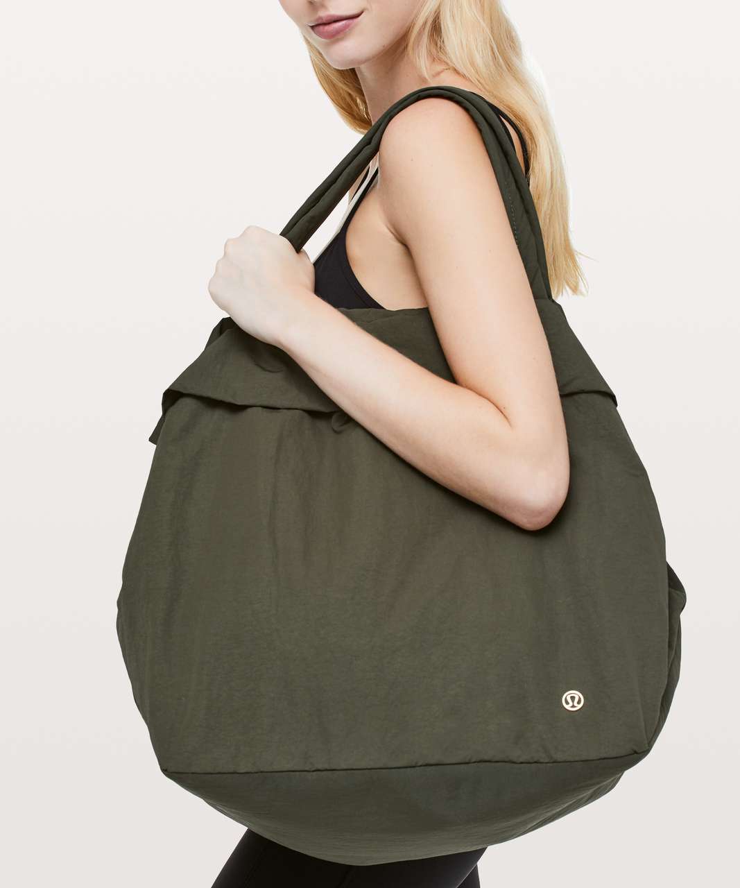 lululemon slouchy tote