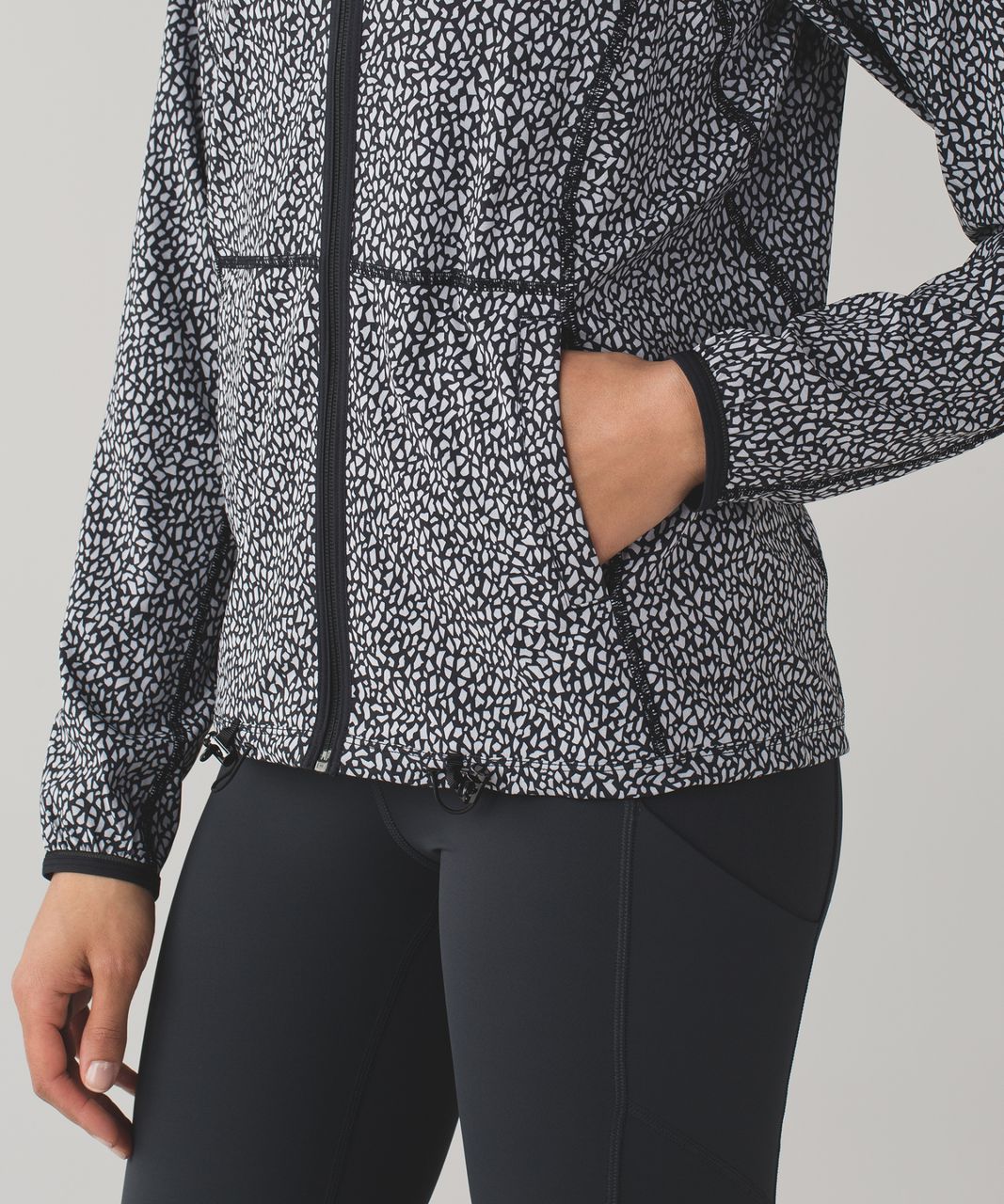 Lululemon Real Quick Jacket - Miss Mosaic Black / Heathered Texture Printed Deep Coal Black