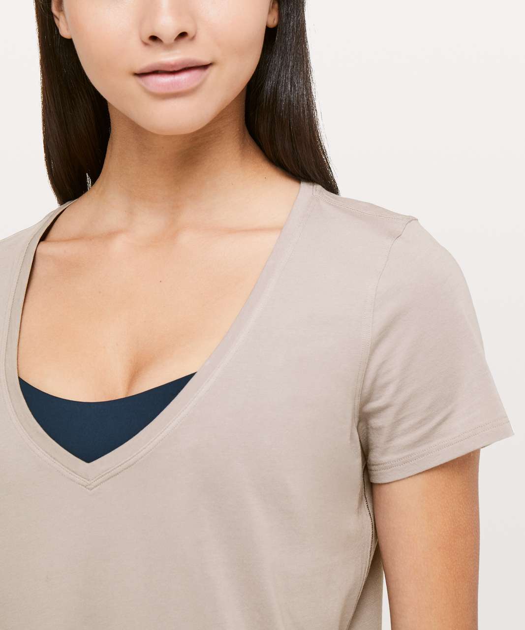 Lululemon Love Tee V - Dark Chrome