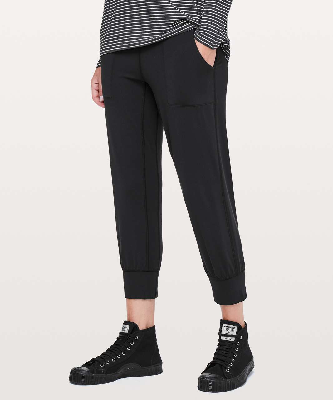 lululemon cropped joggers