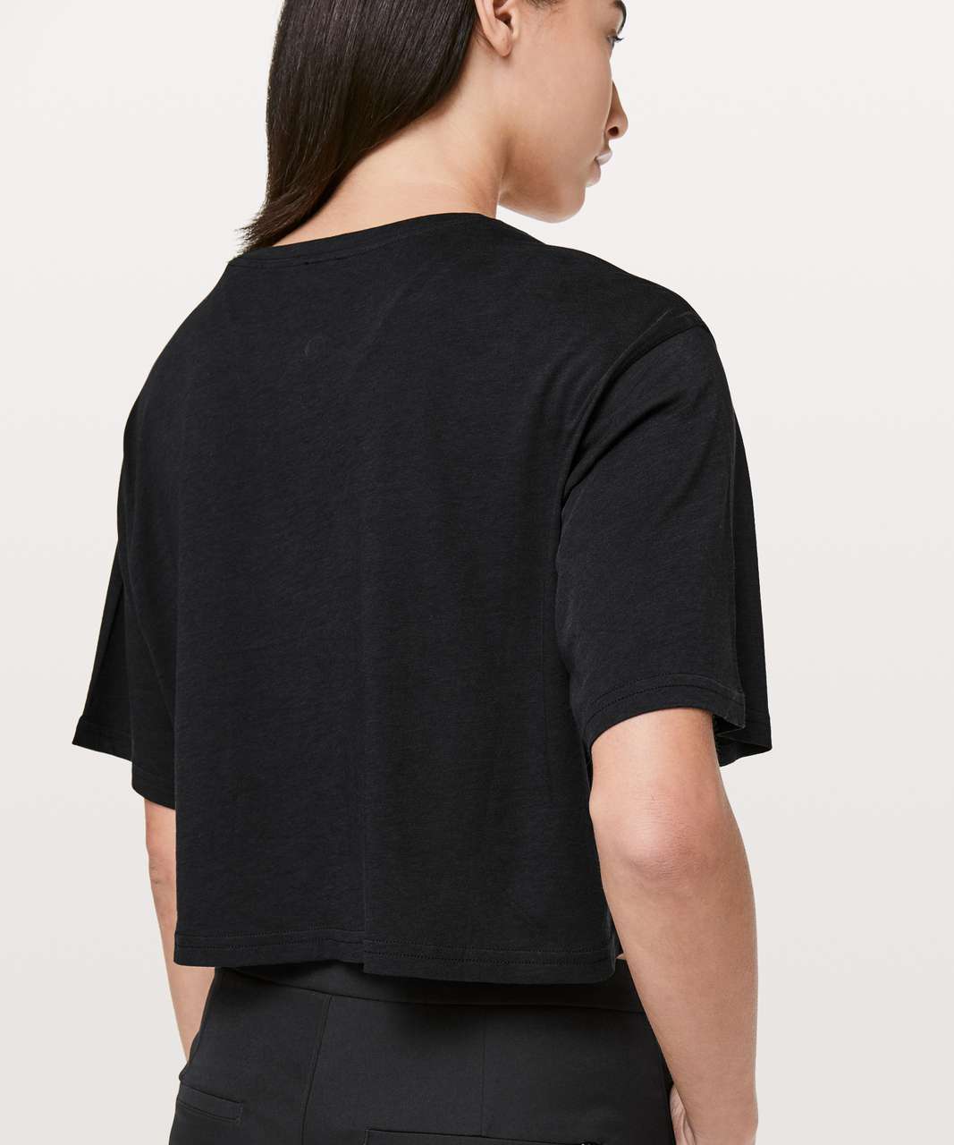 Lululemon Cortes Crop Tee *Light - Black