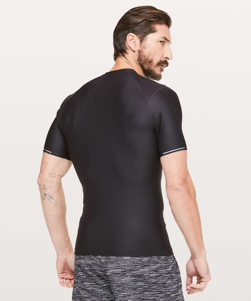 Lululemon Zoned In Short Sleeve - Black