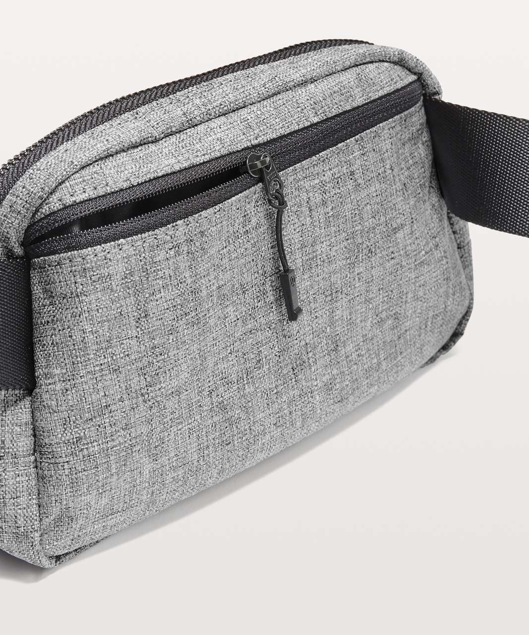 Lululemon Everywhere Belt Bag *1L - Heathered Black / Black