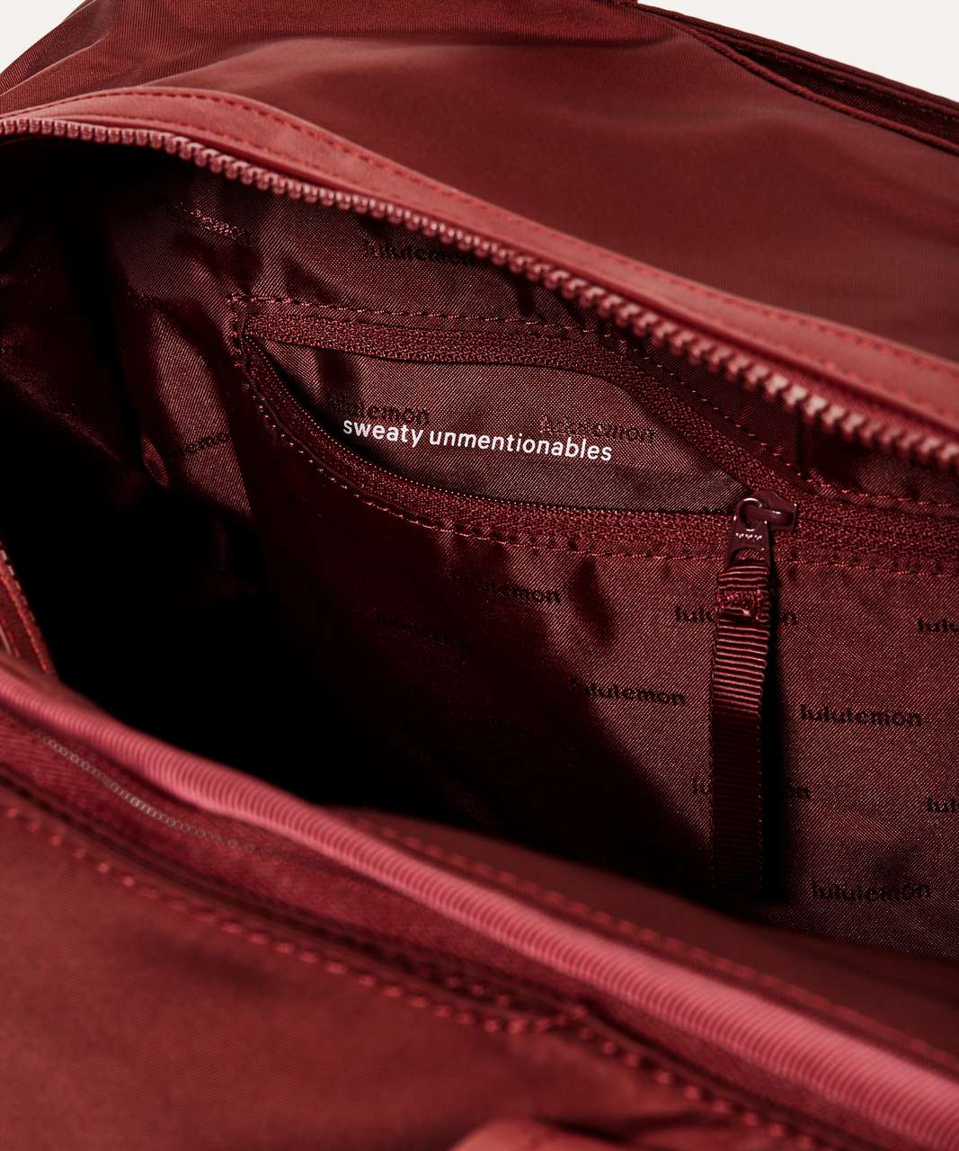 Lululemon Out Of Range Duffel *33L - Red Oxide