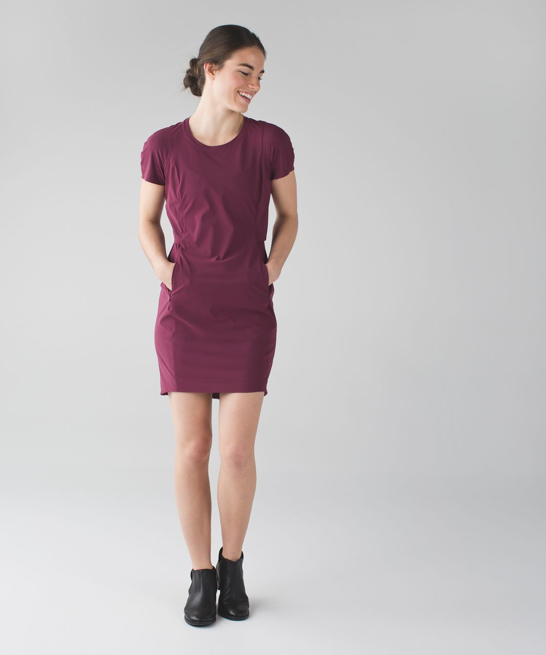 Lululemon &go Endeavor Dress - Red Grape