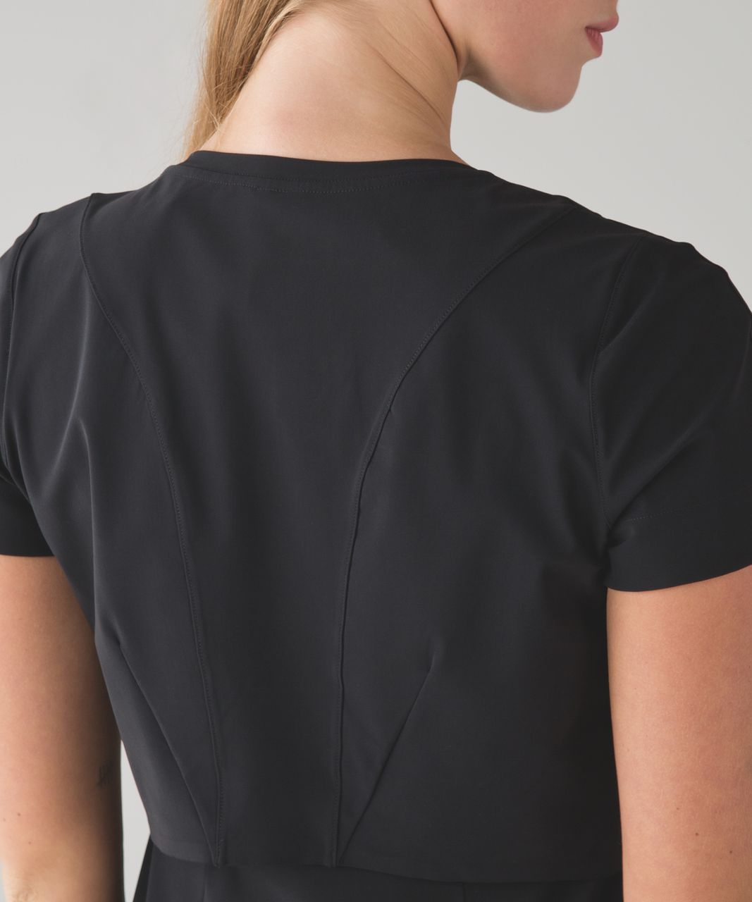 Lululemon &go Endeavor Dress - Black