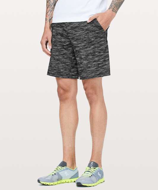 Pace Breaker Short 9 Linerless Heather Allover Deep Coal Black M, Men's  Fashion, Bottoms, Shorts on Carousell