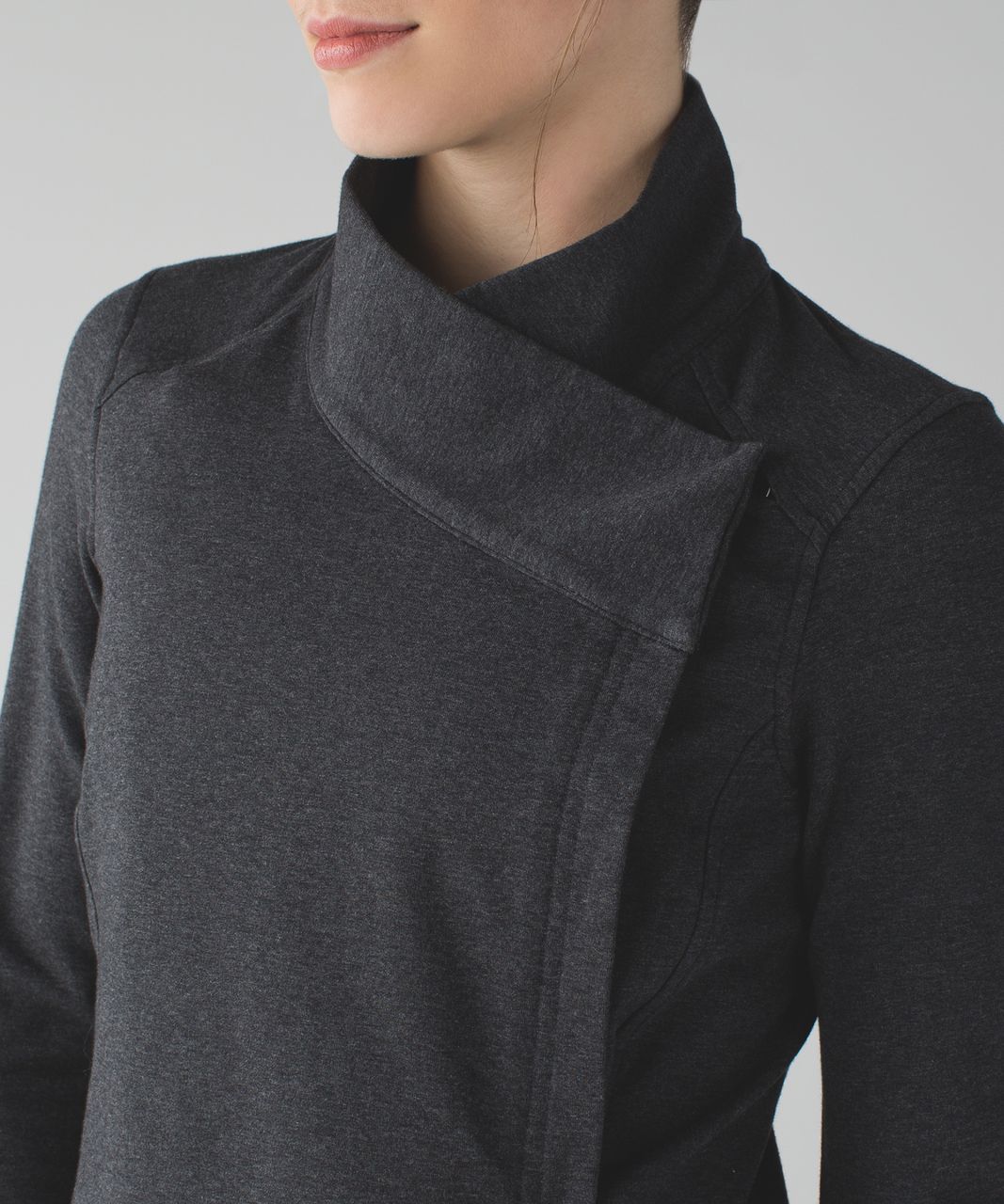 Lululemon Coast Wrap II - Heathered Black