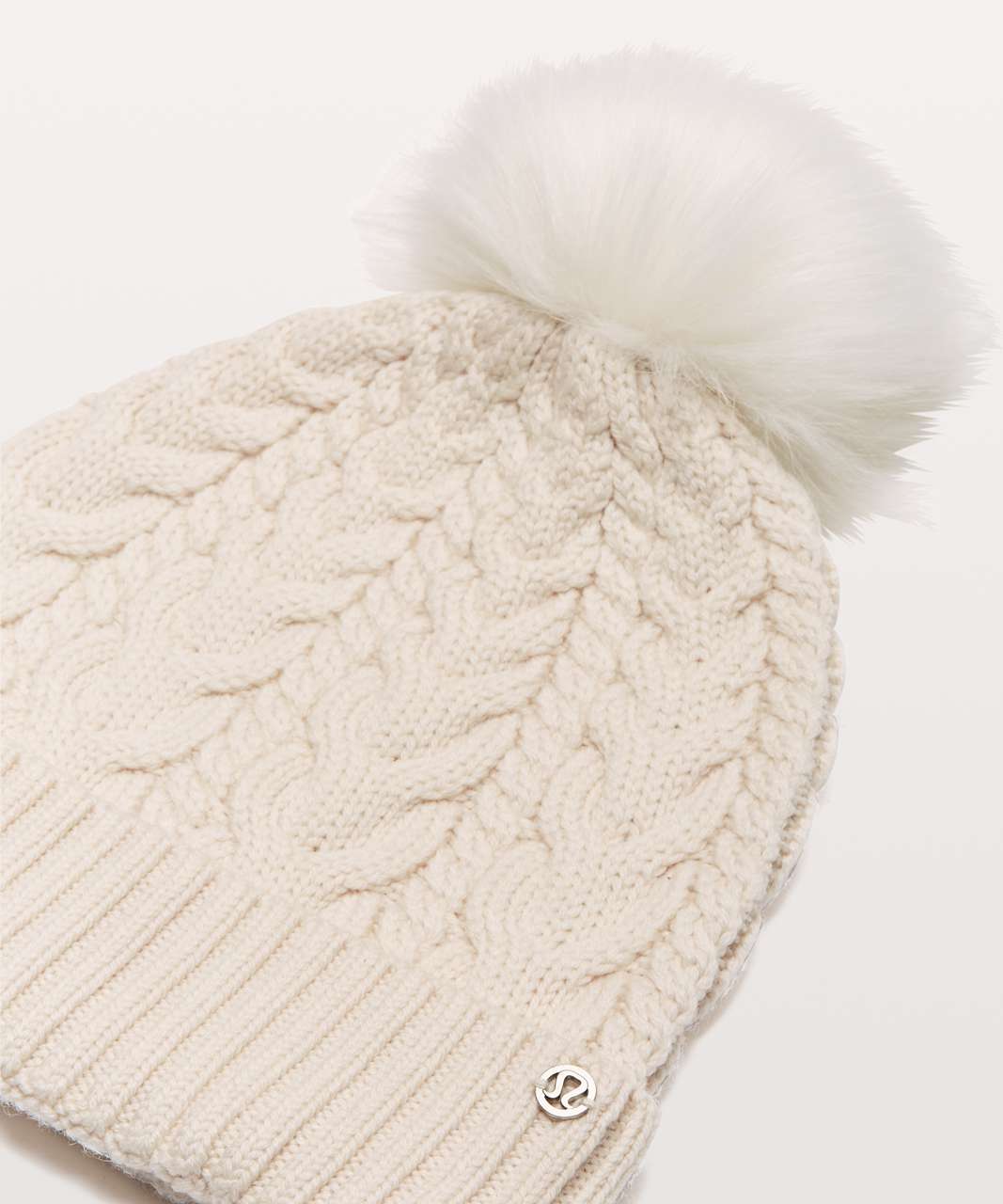 lululemon beanie with pom pom