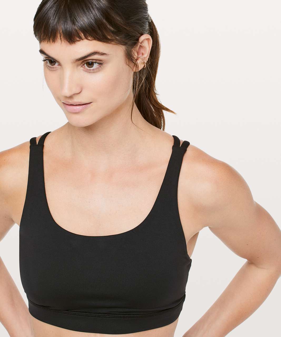 Energy crossover-strap sports bra