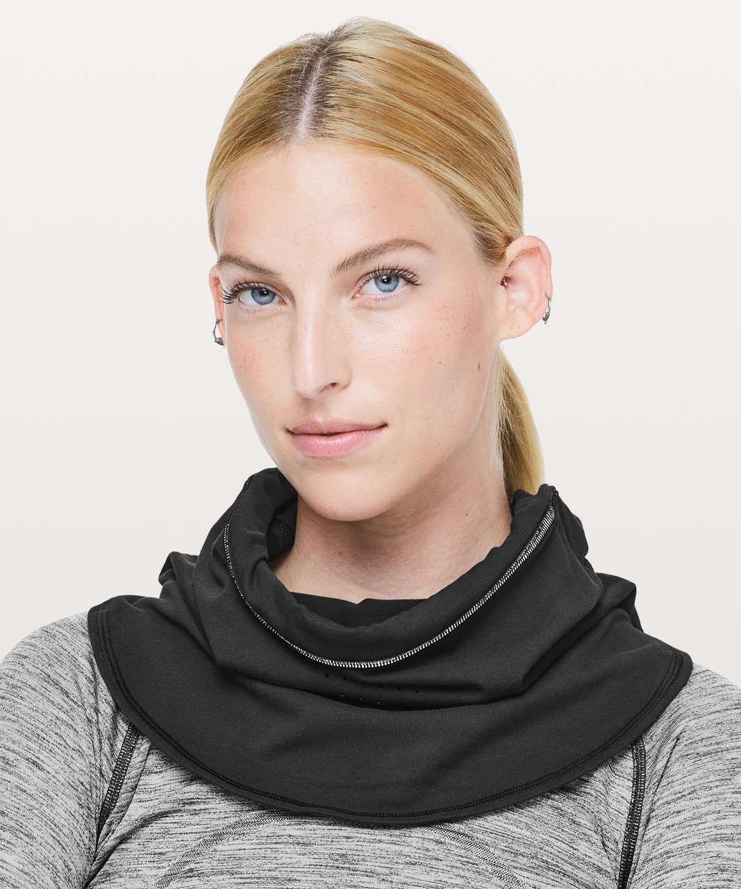 Lululemon Cross Chill Run Neckwarmer - Black