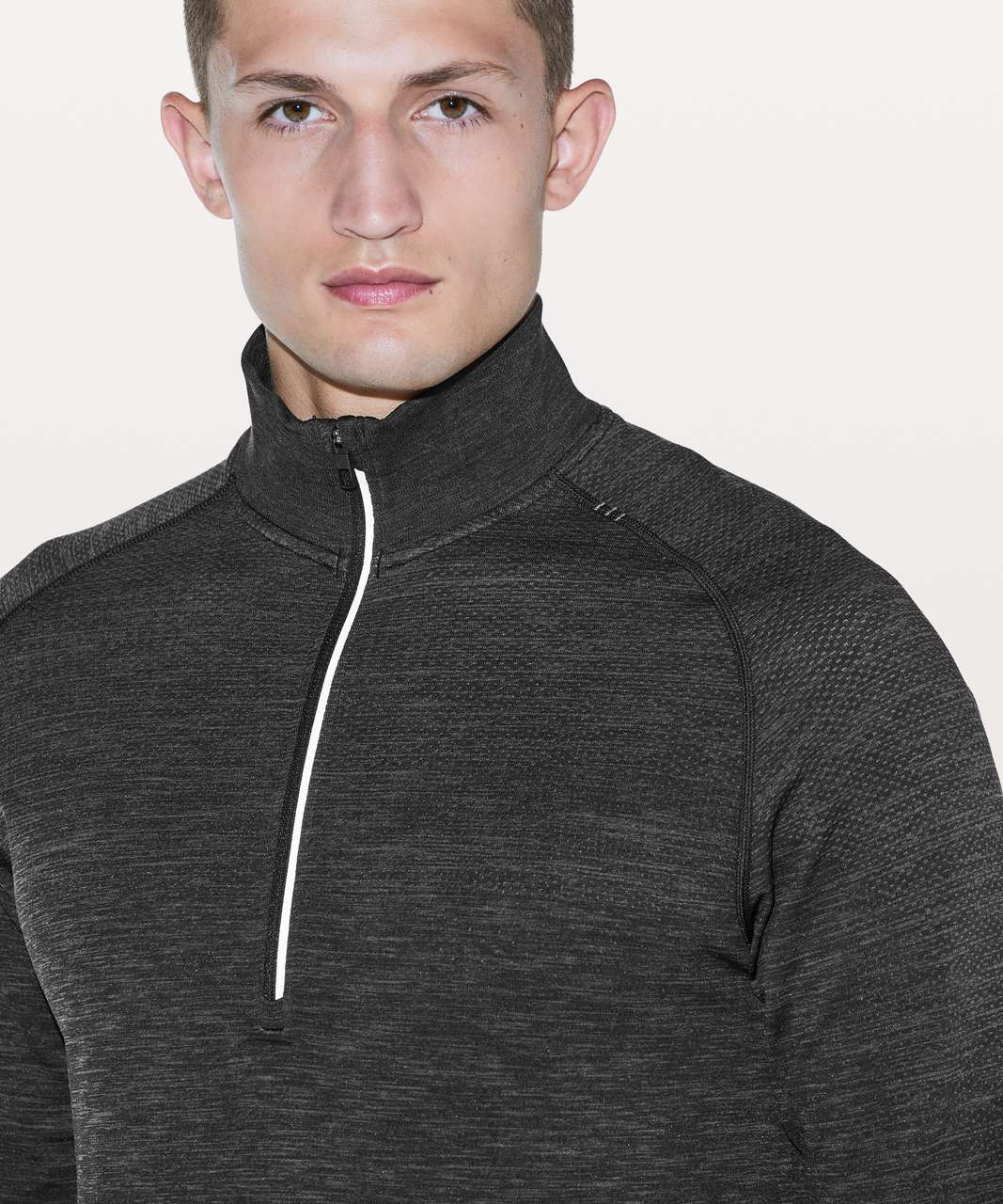 Lululemon Metal Vent Tech 1/2 Zip - Deep Coal / Black