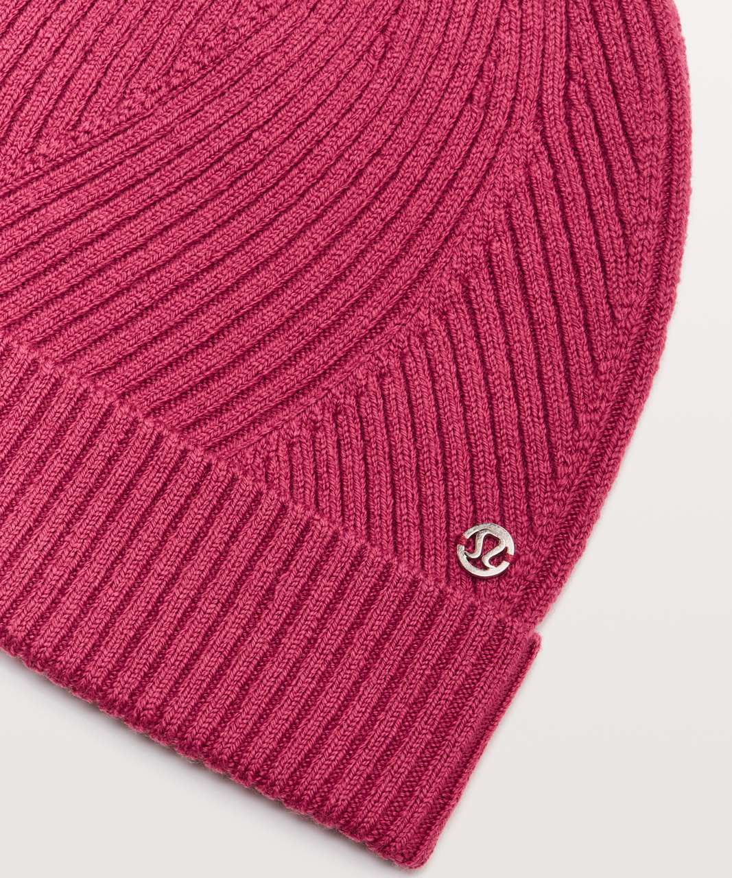 Lululemon Twist Of Cozy Knit Beanie - Violet Red