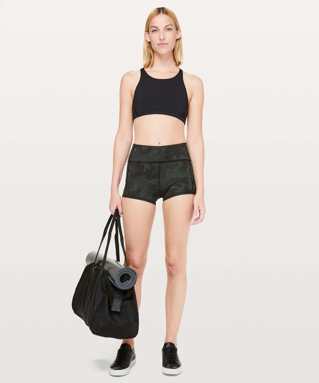 Lululemon In Movement Short *Everlux 2.5