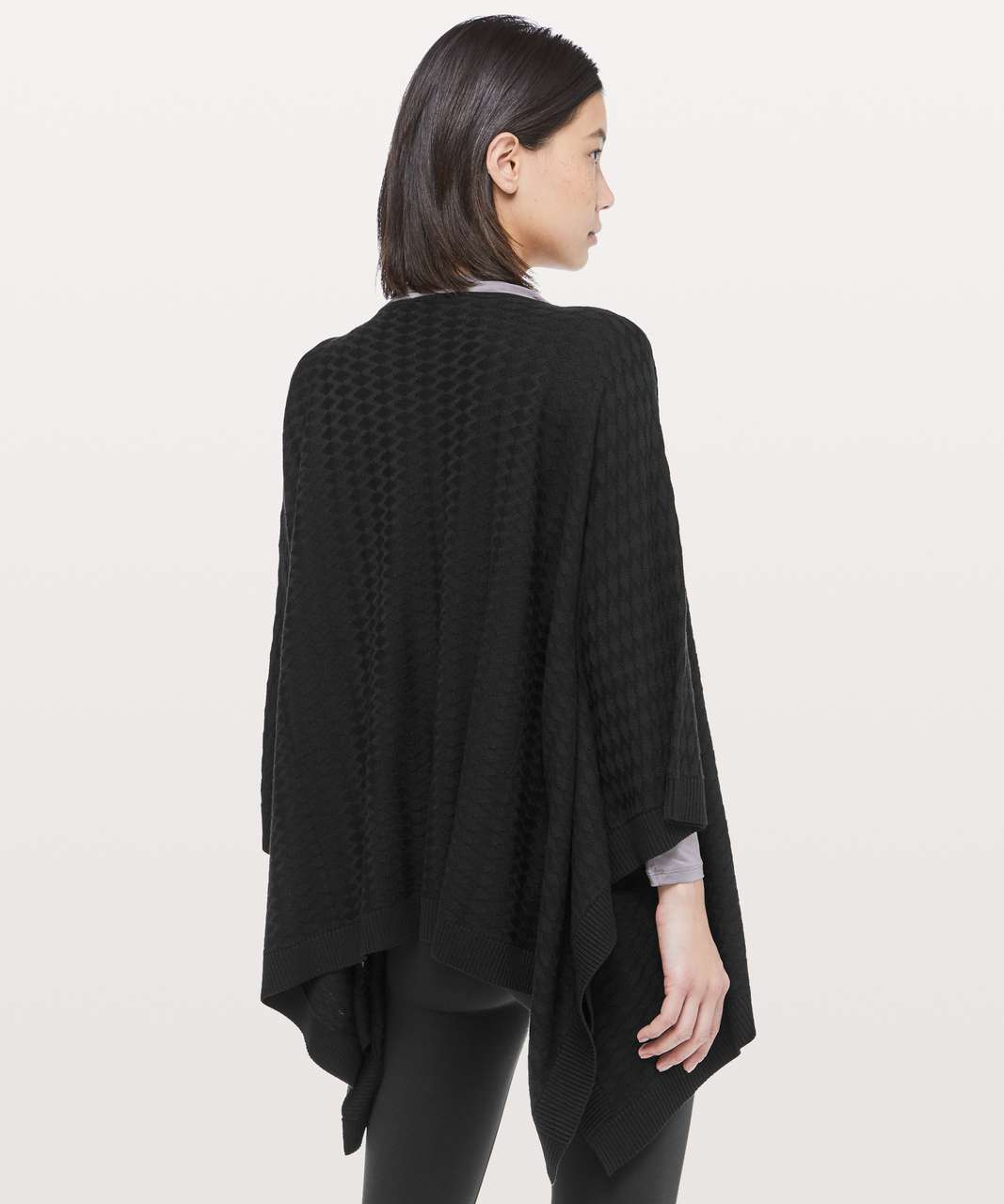 Lululemon Divinity Poncho *Woven - Black