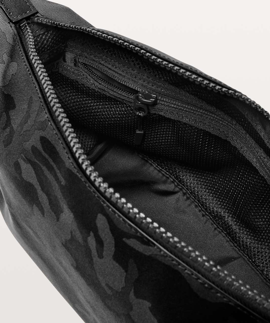 Lululemon Command The Day Kit *5L - Incognito Camo Multi Grey