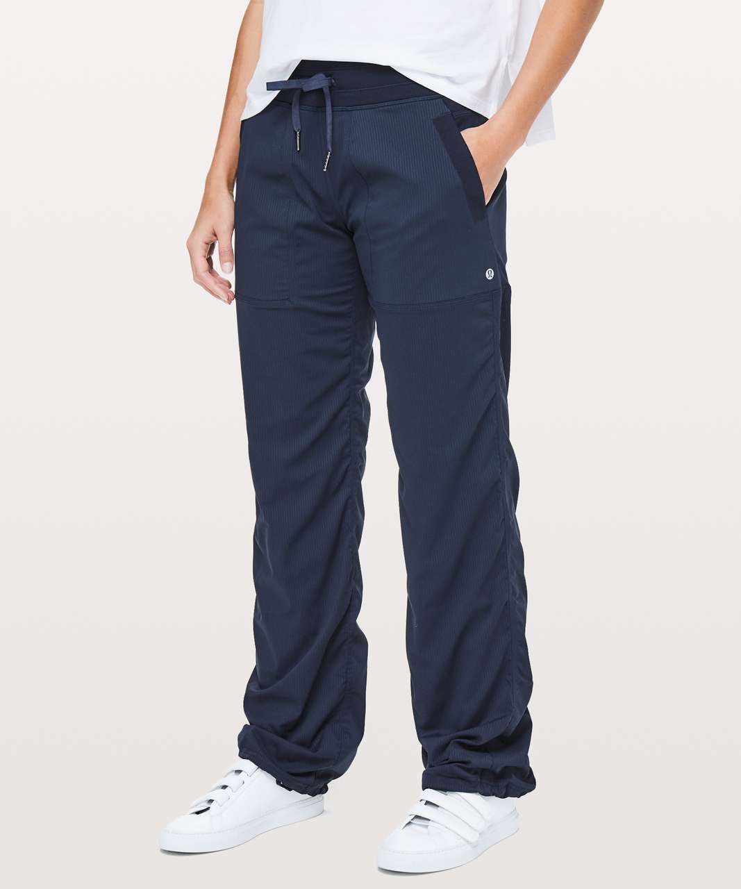 https://storage.googleapis.com/lulu-fanatics/product/42681/1280/lululemon-dance-studio-pant-iii-regular-lined-32-true-navy-031382-248888.jpg