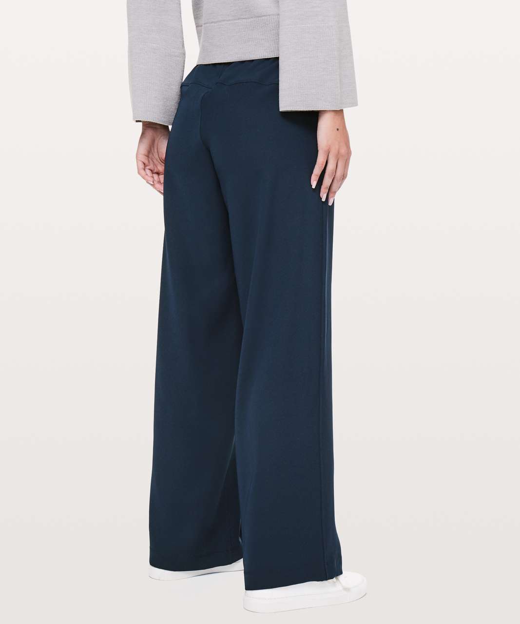 Lululemon On the Fly Wide-Leg 7/8 Pant *Woven - True Navy - lulu fanatics