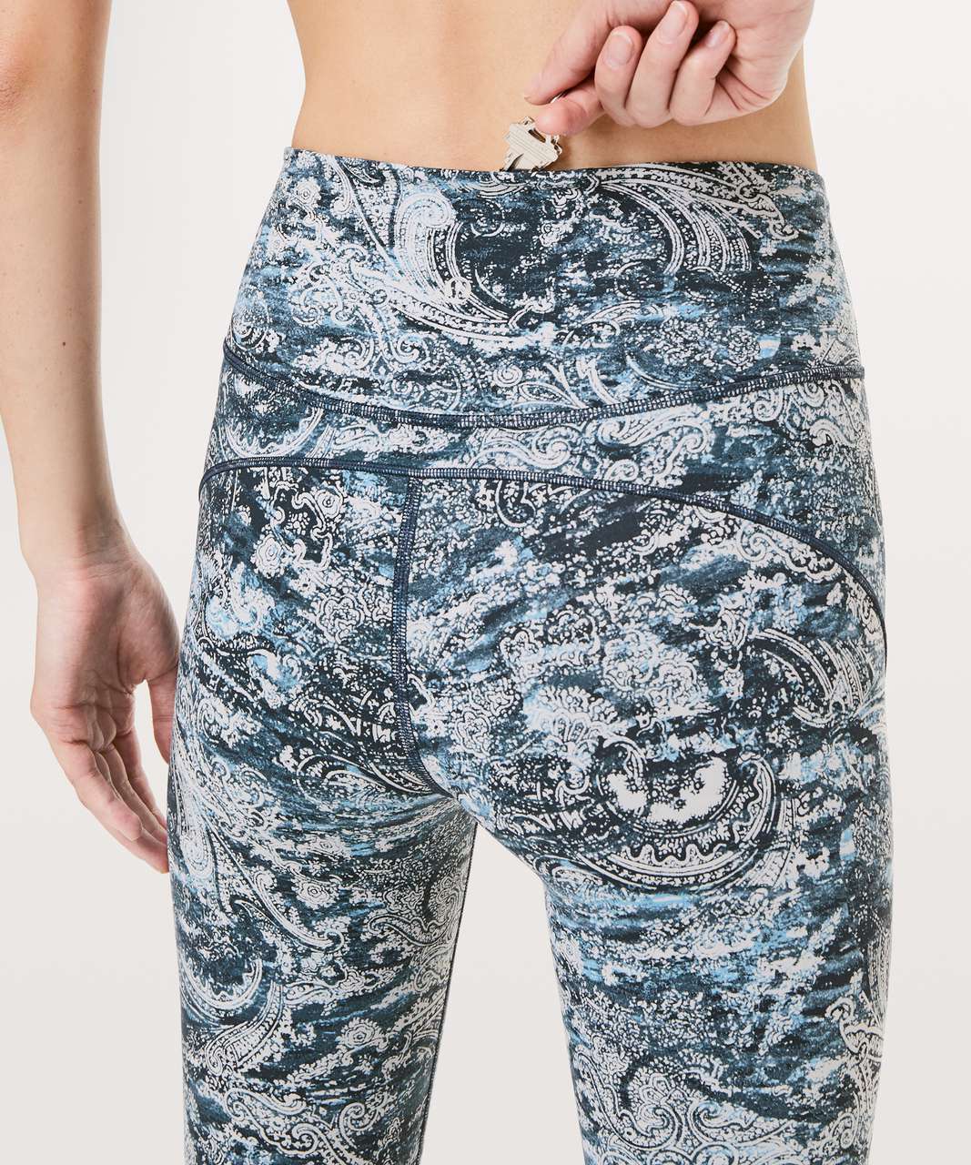 LULULEMON IN MOVEMENT Tight 25 Everlux Green Marble Linear Spray