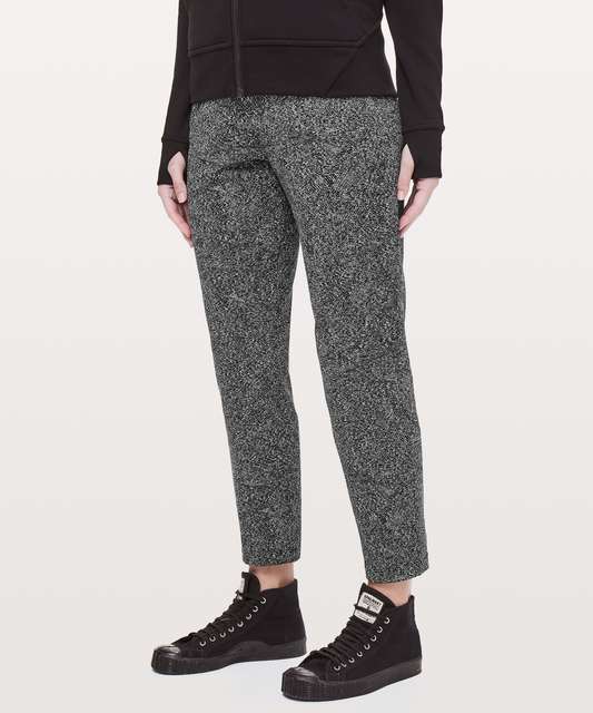 Lululemon On The Fly Pant *Woven 28 Frontier