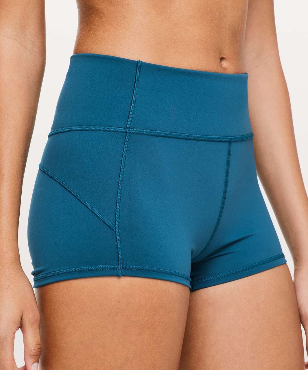 Lululemon In Movement Short *Everlux 2.5" - Carbon Blue