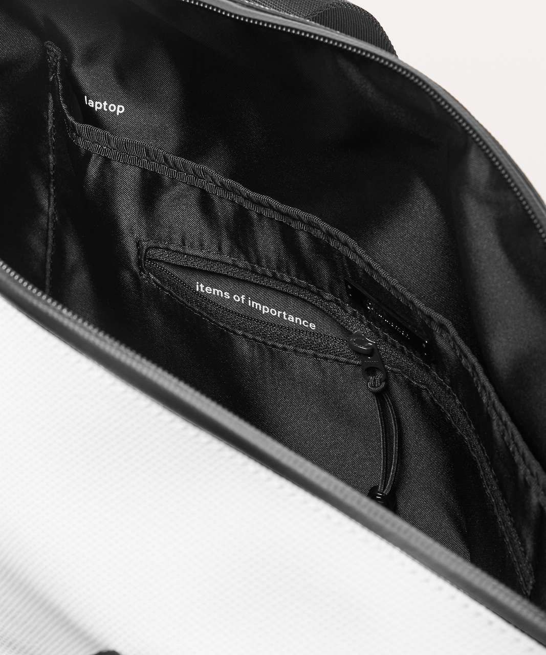 Lululemon Return To Form Duffel - White / Black - lulu fanatics