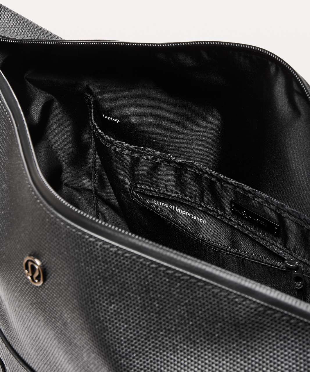 Lululemon Return To Form Duffel - Black