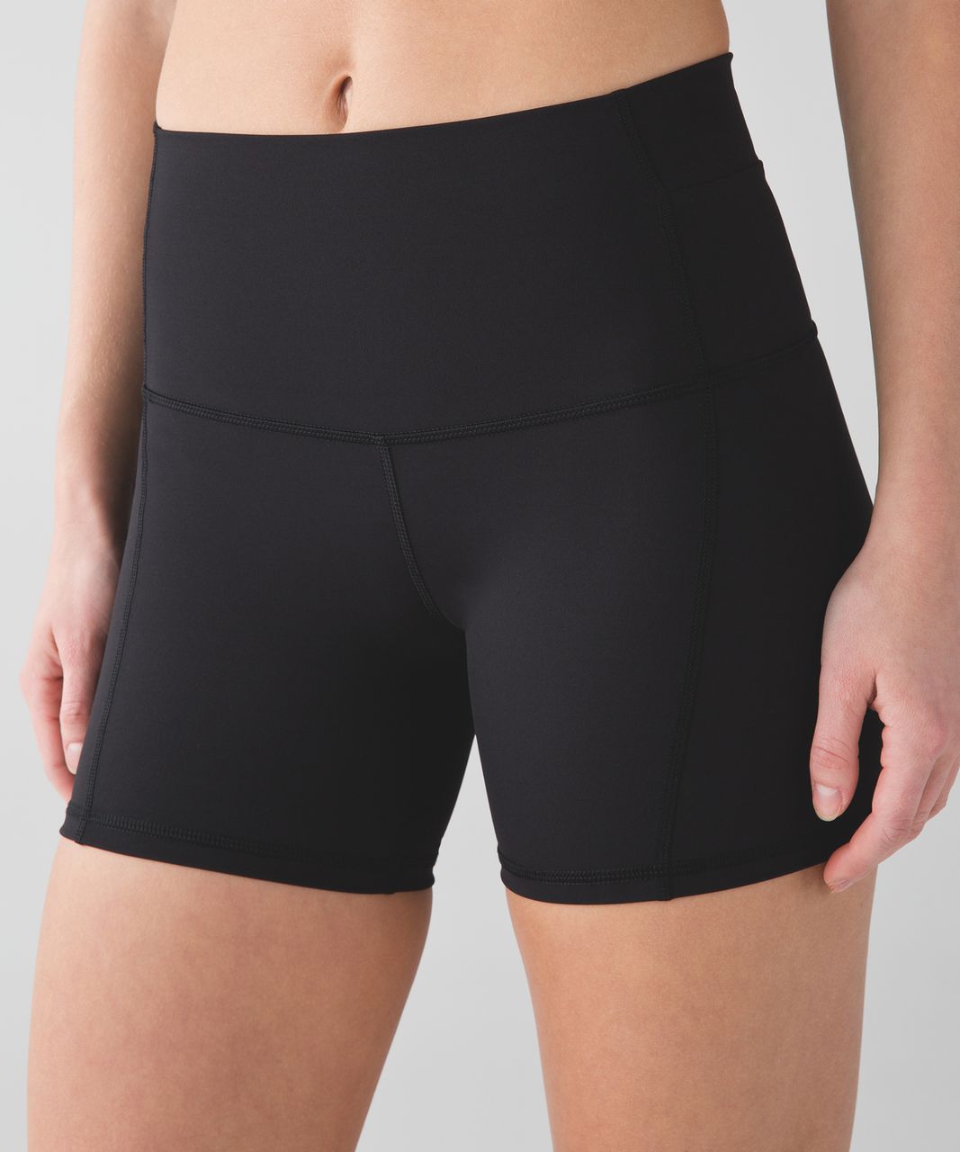 Lululemon Wunder Short 5" - Black