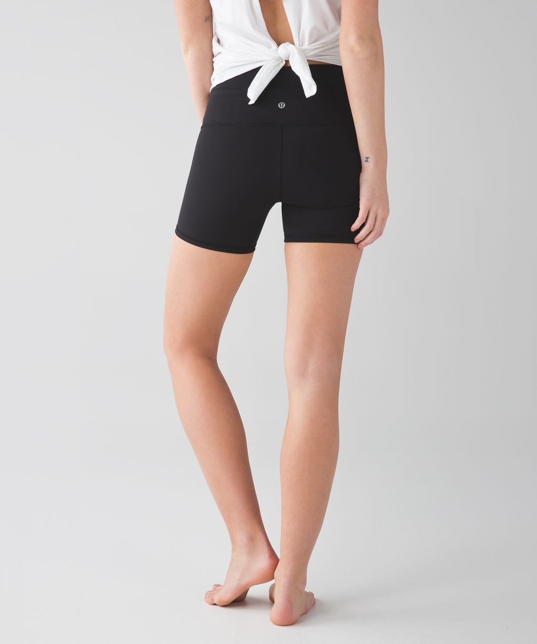 Lululemon Wunder Short 5" - Black