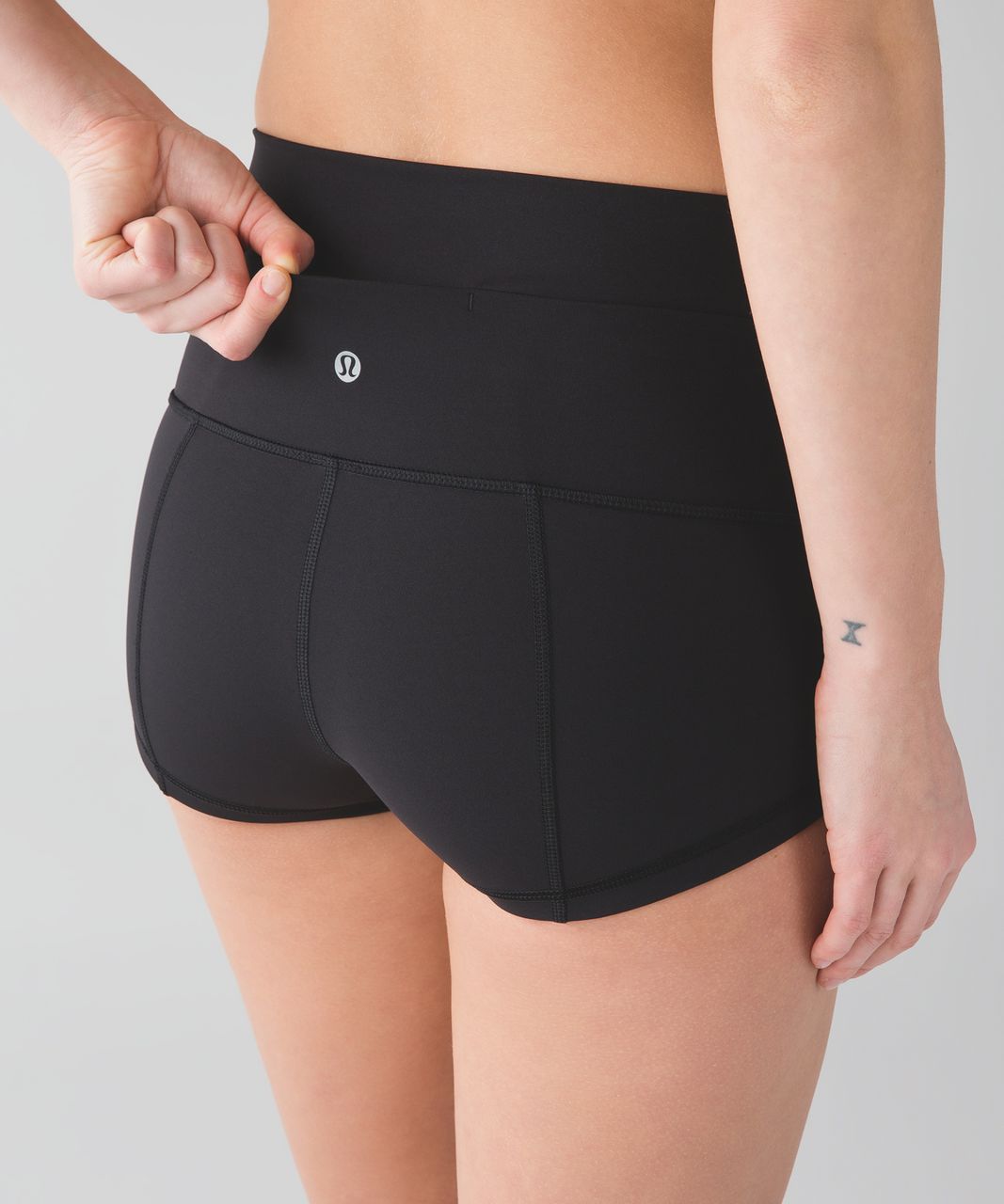 Lululemon Wunder Short *Full-On Luxtreme 2 - Black - lulu fanatics