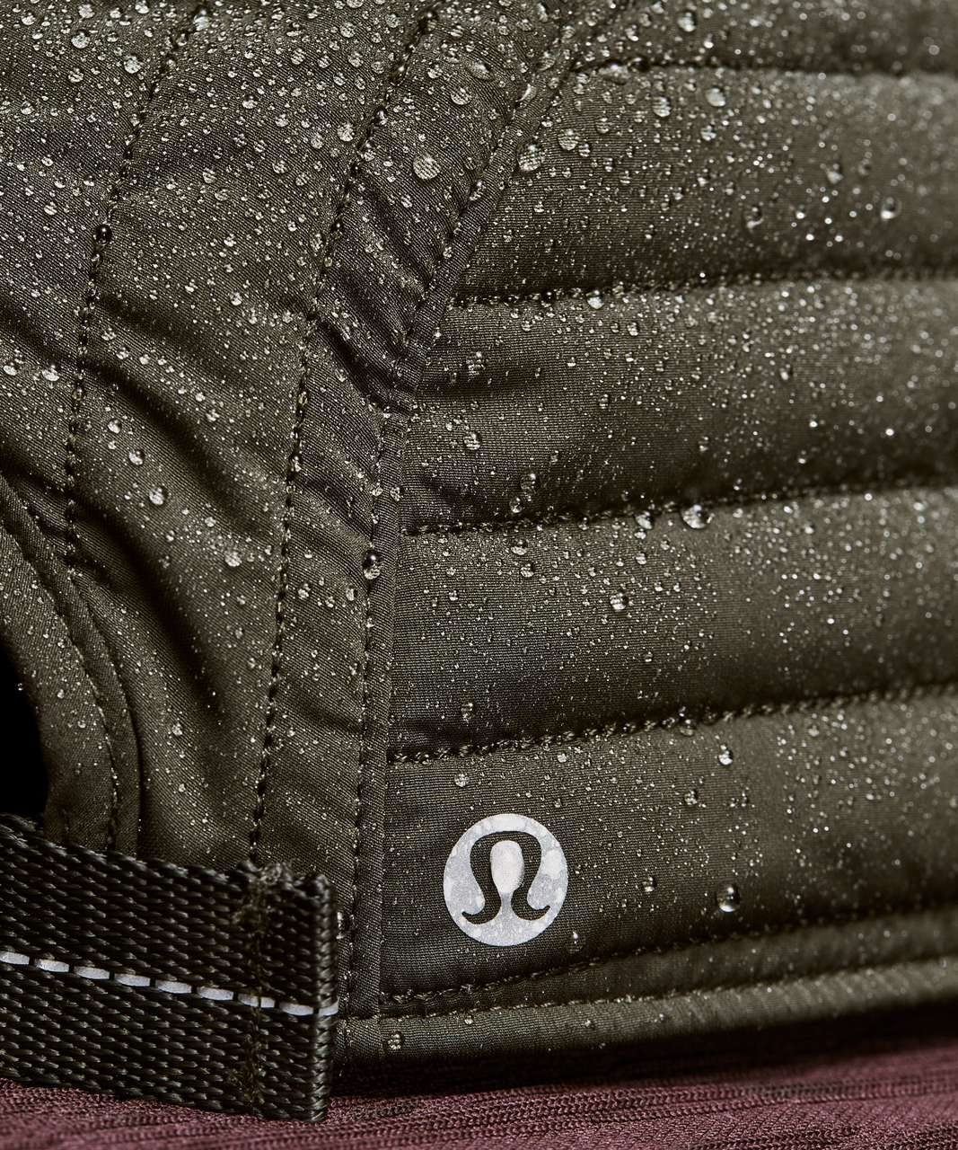 Lululemon Pinnacle Warmth Hat - Dark Olive