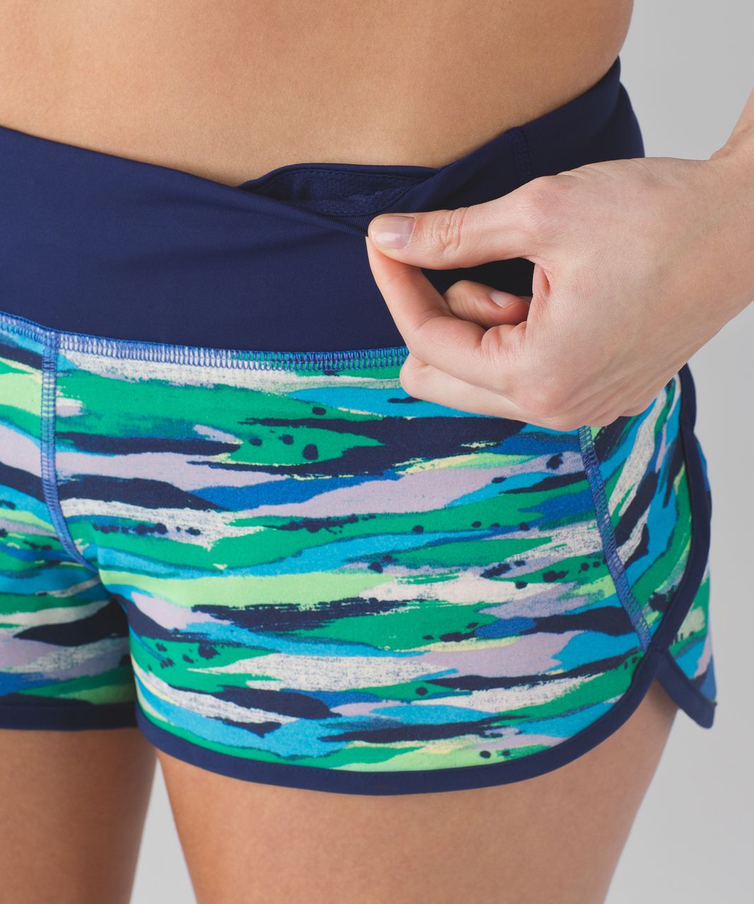 Lululemon Speed Short - Seven Wonders Multi / Hero Blue